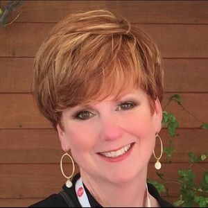 Meet your Posher, Deb